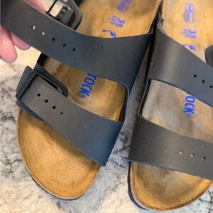 Birkenstock Black Leather Sandals size ladies four, men’s 2.0 €35 narrow fit